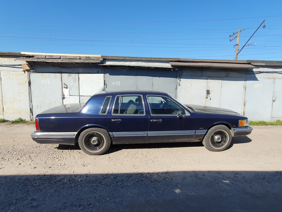 Новые диски и запах жженой резины — Lincoln Town Car II, 5 л, 1990 года ...