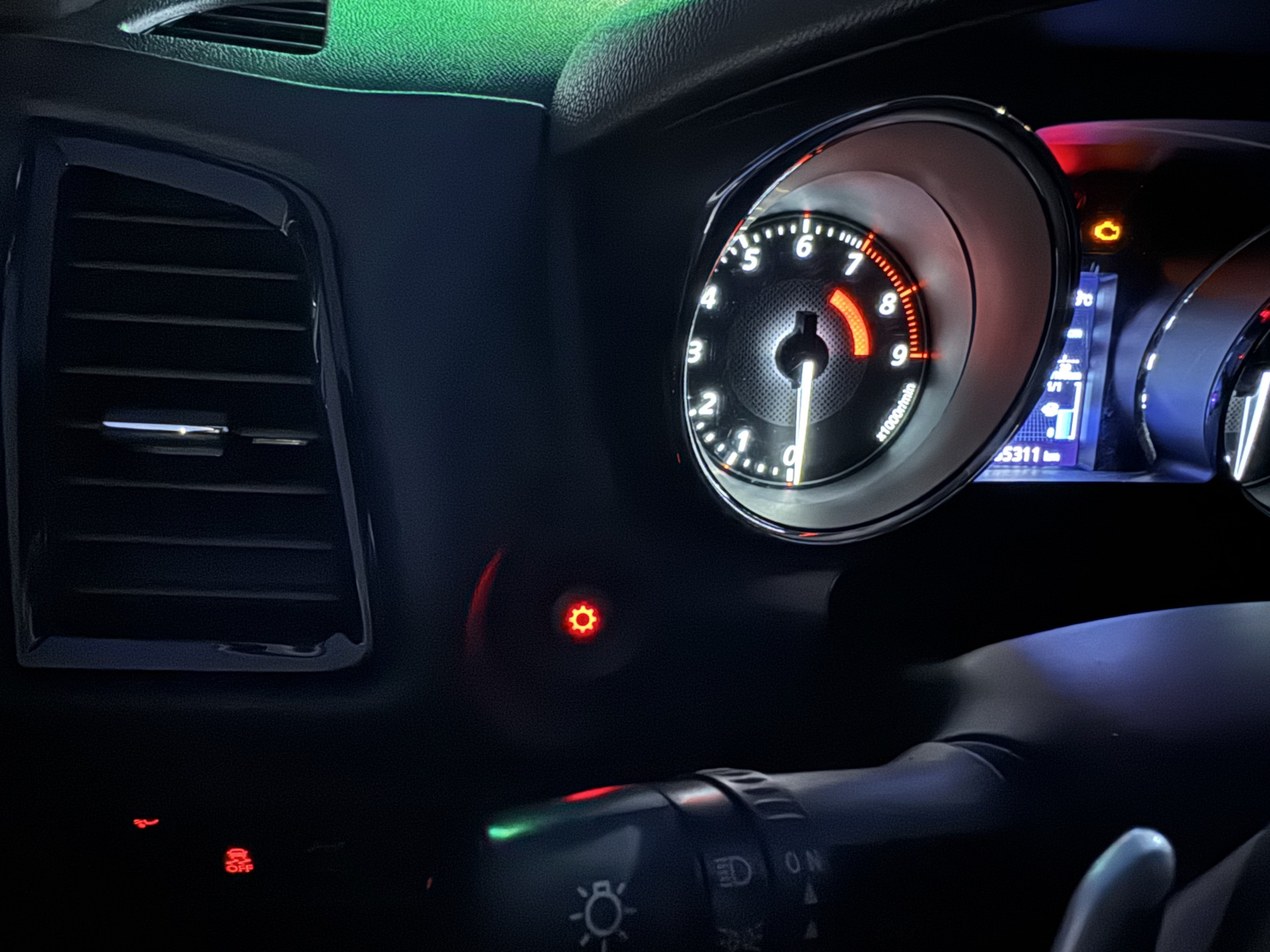 изображение кнопки. красная кнопка старт. изображение кнопки старт. хайлюкс кнопка pwr heat. кнопка парктроника тойота хайлендер.