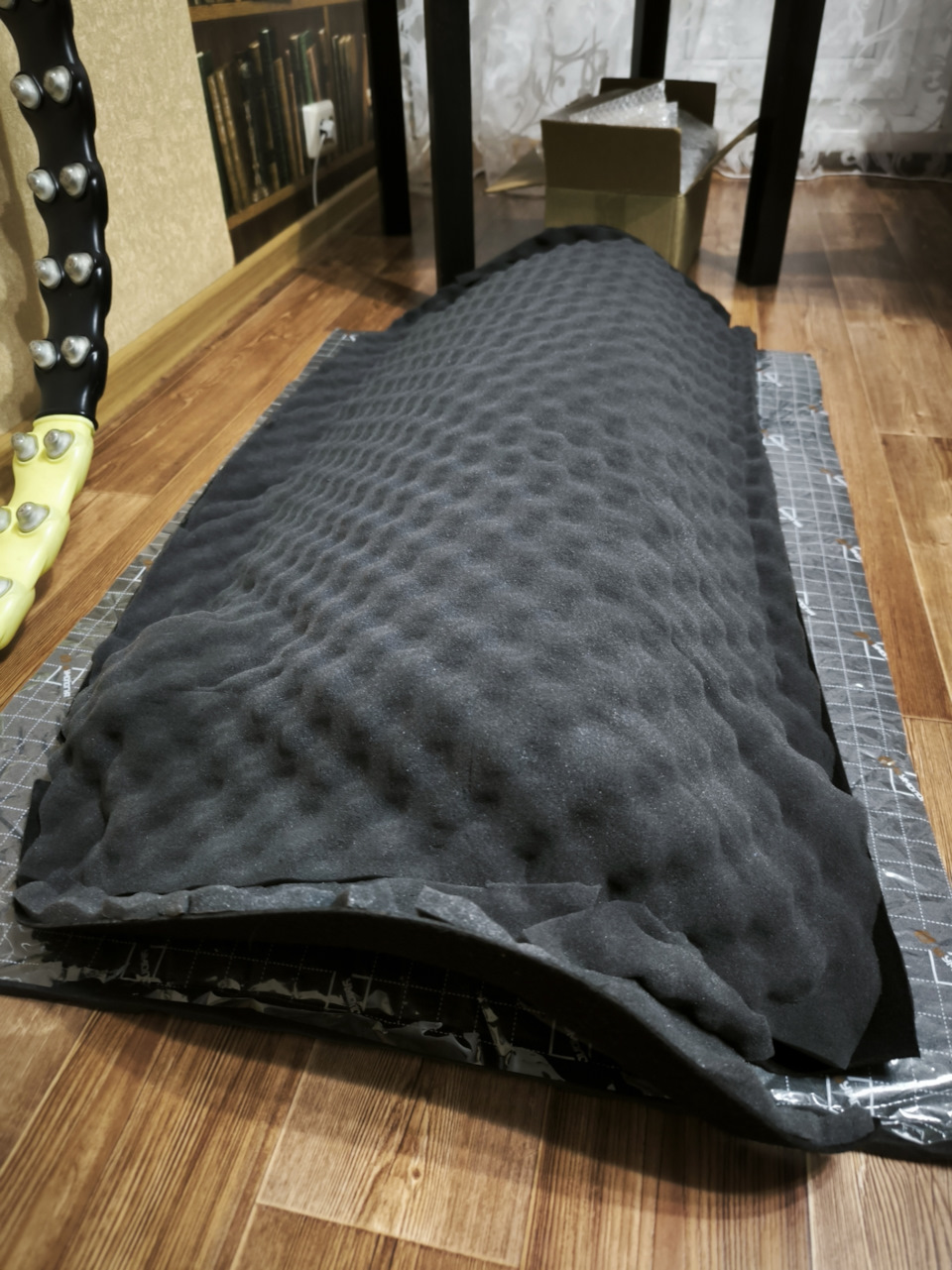 Процесс Шумоизоляции, обшивка крышки — Renault Fluence