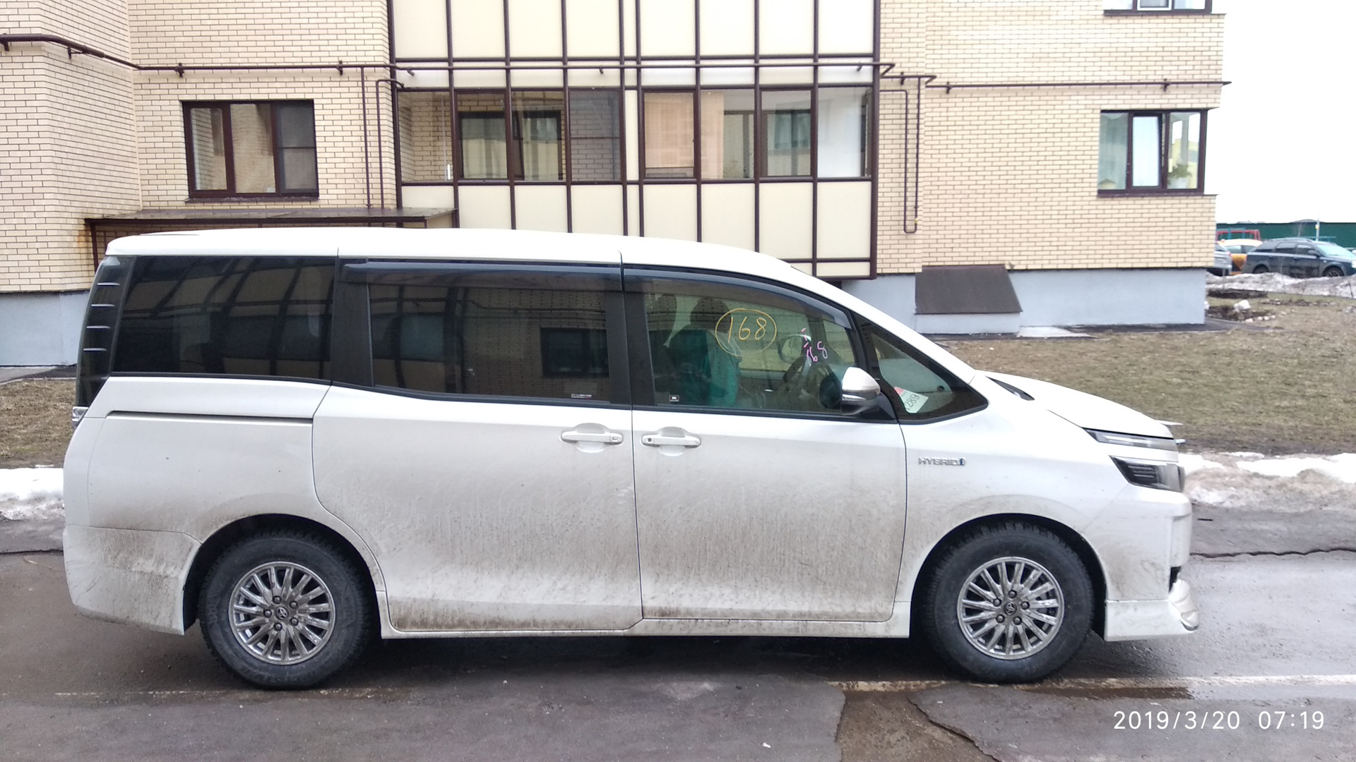 Voxy увеличение клиренса. Toyota noah r60. Как повысить клиренс автомобиля тойота ноах гибрид. Ноах клиренс. Тойота ноах x 7人.