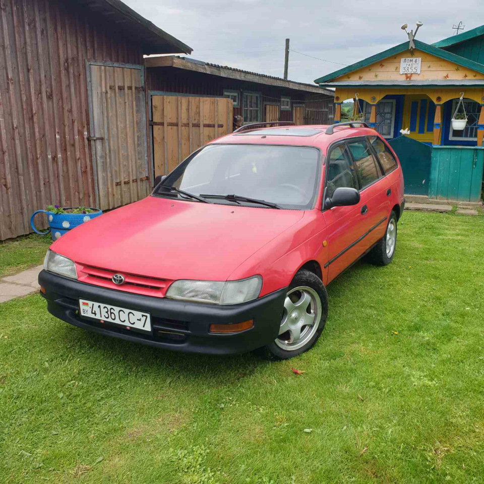 в Деревне, жена помыла ракету)) — Toyota Corolla (100), 1,3 л, 1994 года |  фотография | DRIVE2