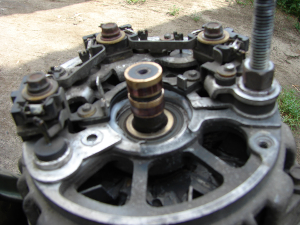 Замена генератора — Lada Калина универсал, 1,6 л, 2011 года ...