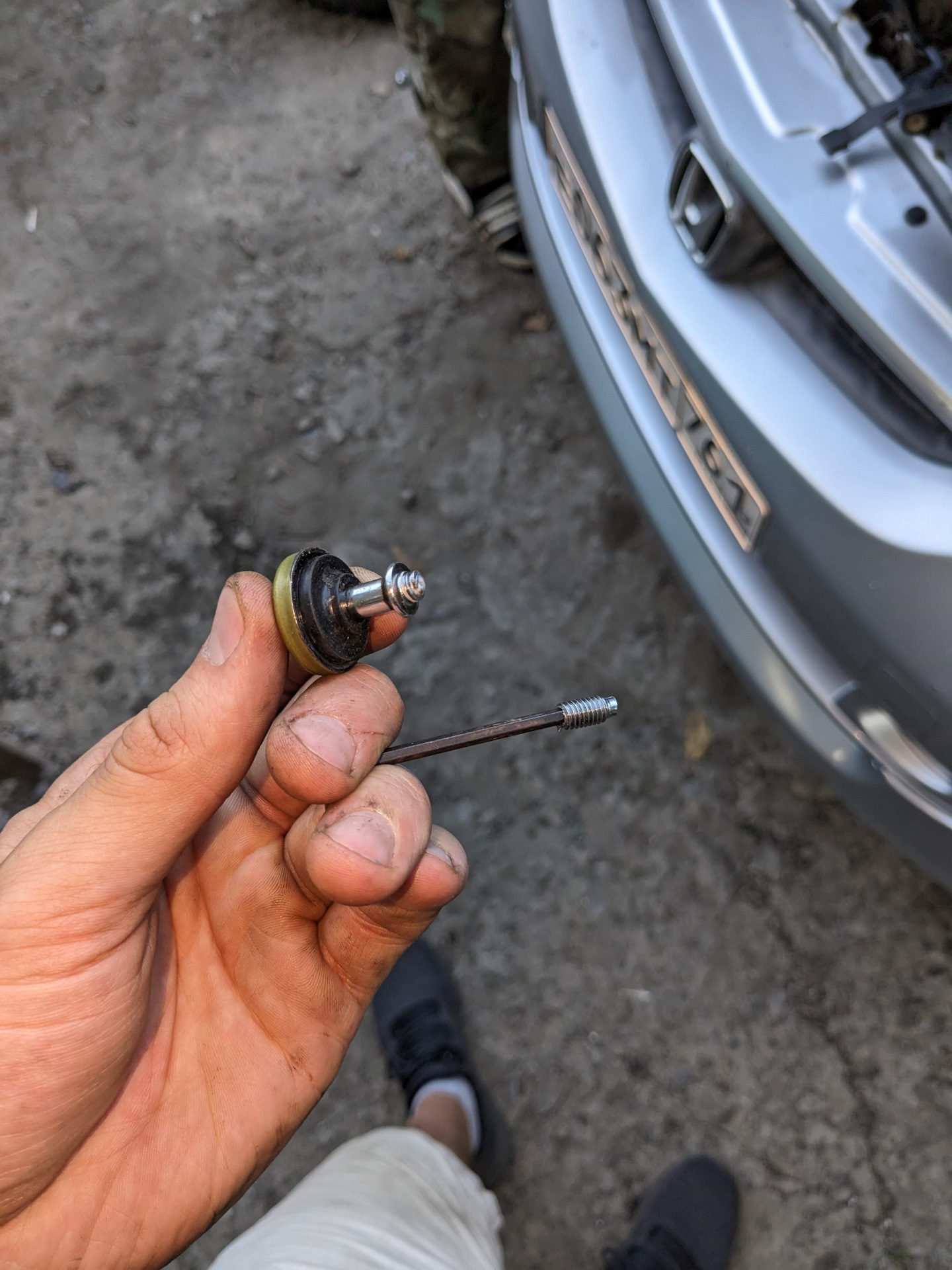 Замена масляного щупа так как старый стал коротковат — Honda Fit (1G ...