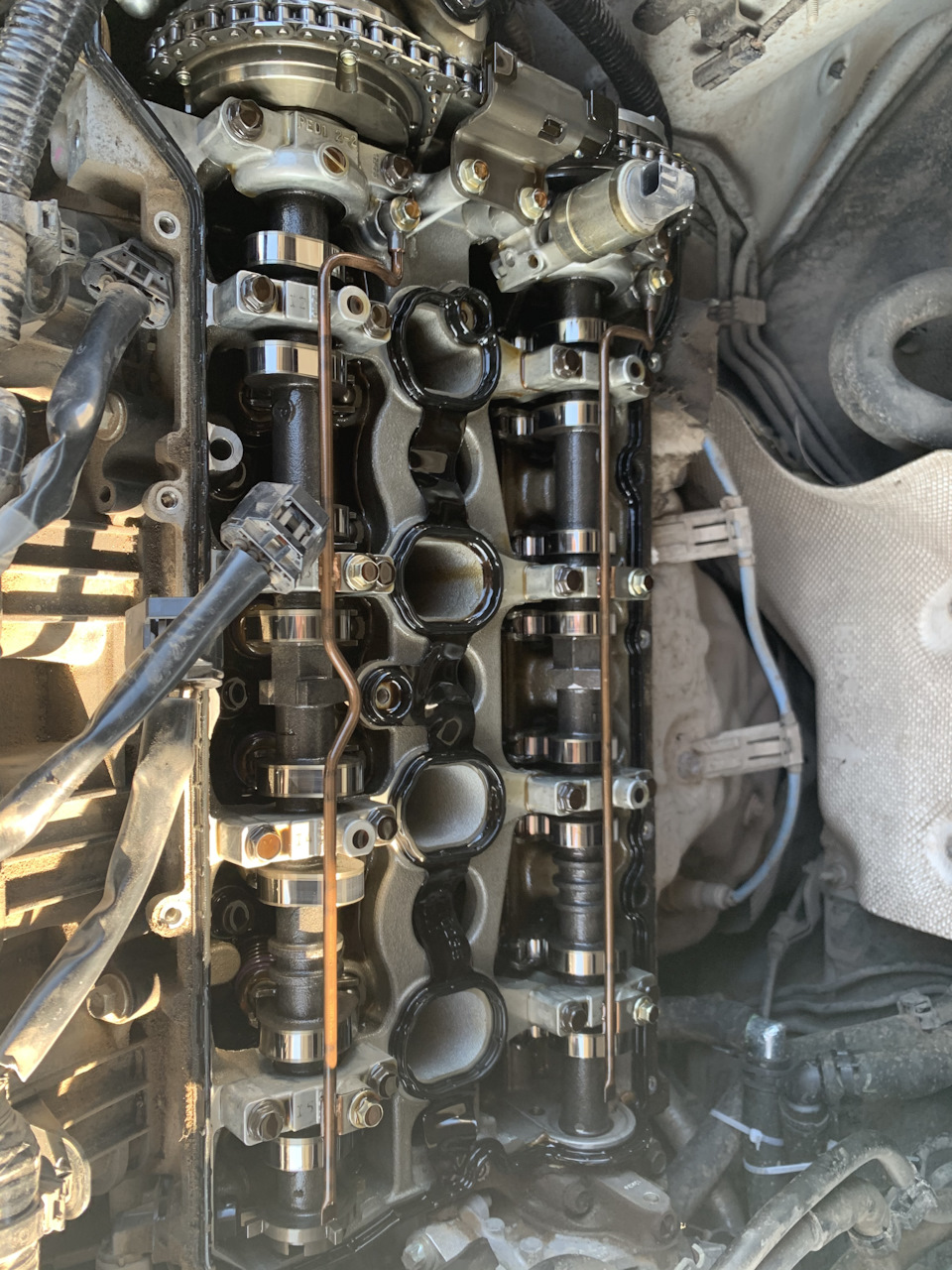 Замена прокладки клапанной крышки — Mazda CX-5 (1G), 2,5 л, 2013 года ...