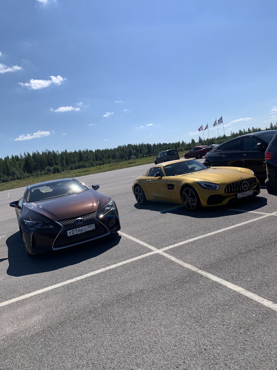 На пляже) — Lexus LC 500