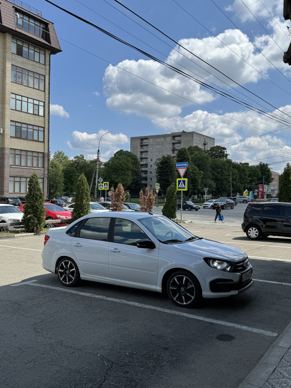 Тонировка 50% — Lada Гранта (2G) FL, 1,6 л, 2023 года | стайлинг | DRIVE2