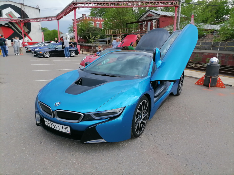 Выставка авто в печатниках. Смотреть фото Выставка авто в печатниках. Смотреть картинку Выставка авто в печатниках. Картинка про Выставка авто в печатниках. Фото Выставка авто в печатниках