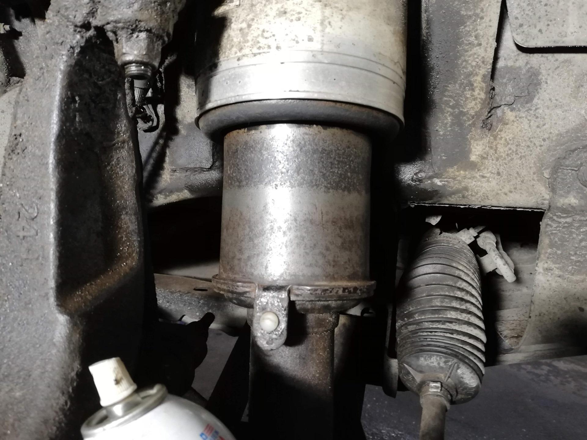 пыльник пневмостойки дискавери 4. схема пневмоподвески land rover discovery 4. Discovery 3 пневмоподвеска. Discovery 3 пневмоподвеска. ленд ровер дискавери 3 ресивер пневмоподвески.