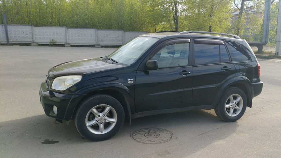 Хлопки (удары) в бензобаке — Toyota RAV4 (II), 2 л, 2004 года | своими ...