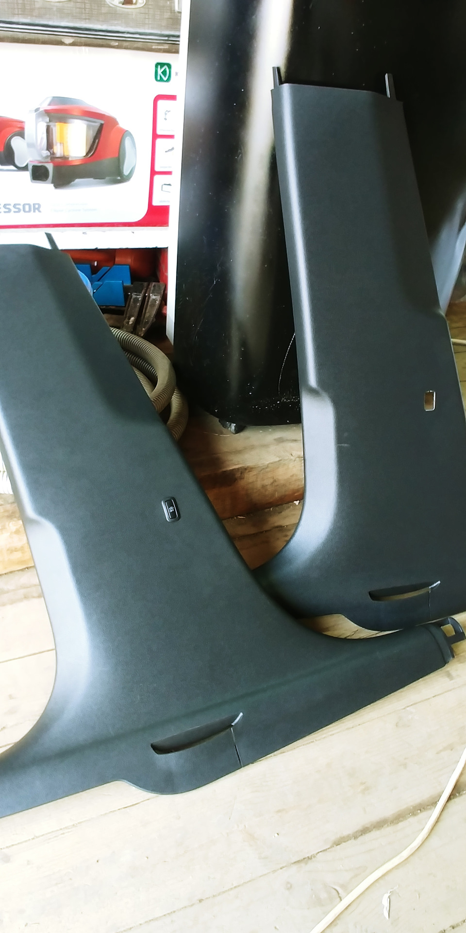 Мой пластик с установленной кнопкой и образец — Skoda Octavia A7 Mk3