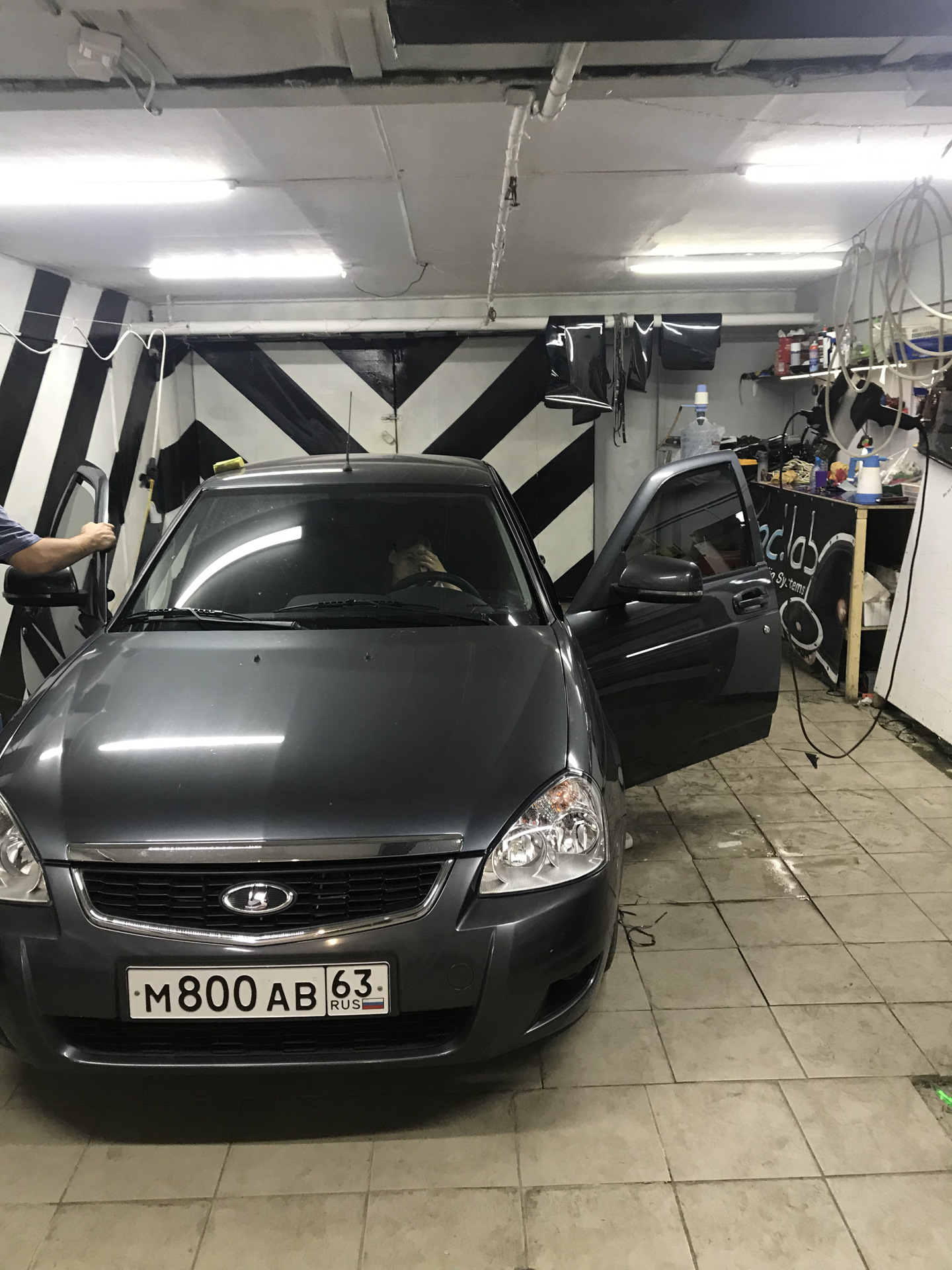 Тонировка — Lada Приора хэтчбек, 1,6 л, 2013 года | аксессуары | DRIVE2