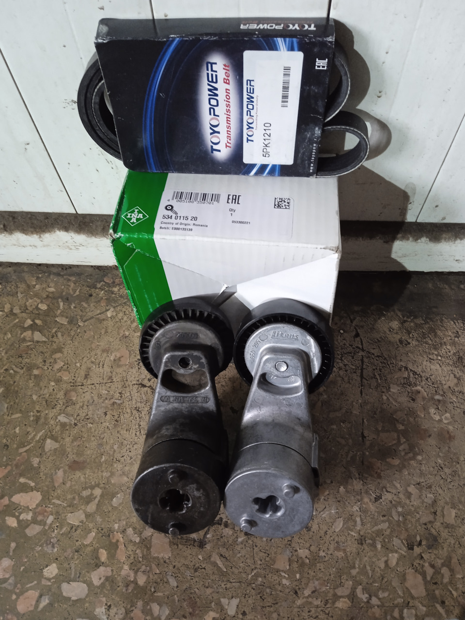 Натяжной механизм ремня генератора. — Opel Zafira A, 1,8 л, 2002 года ...