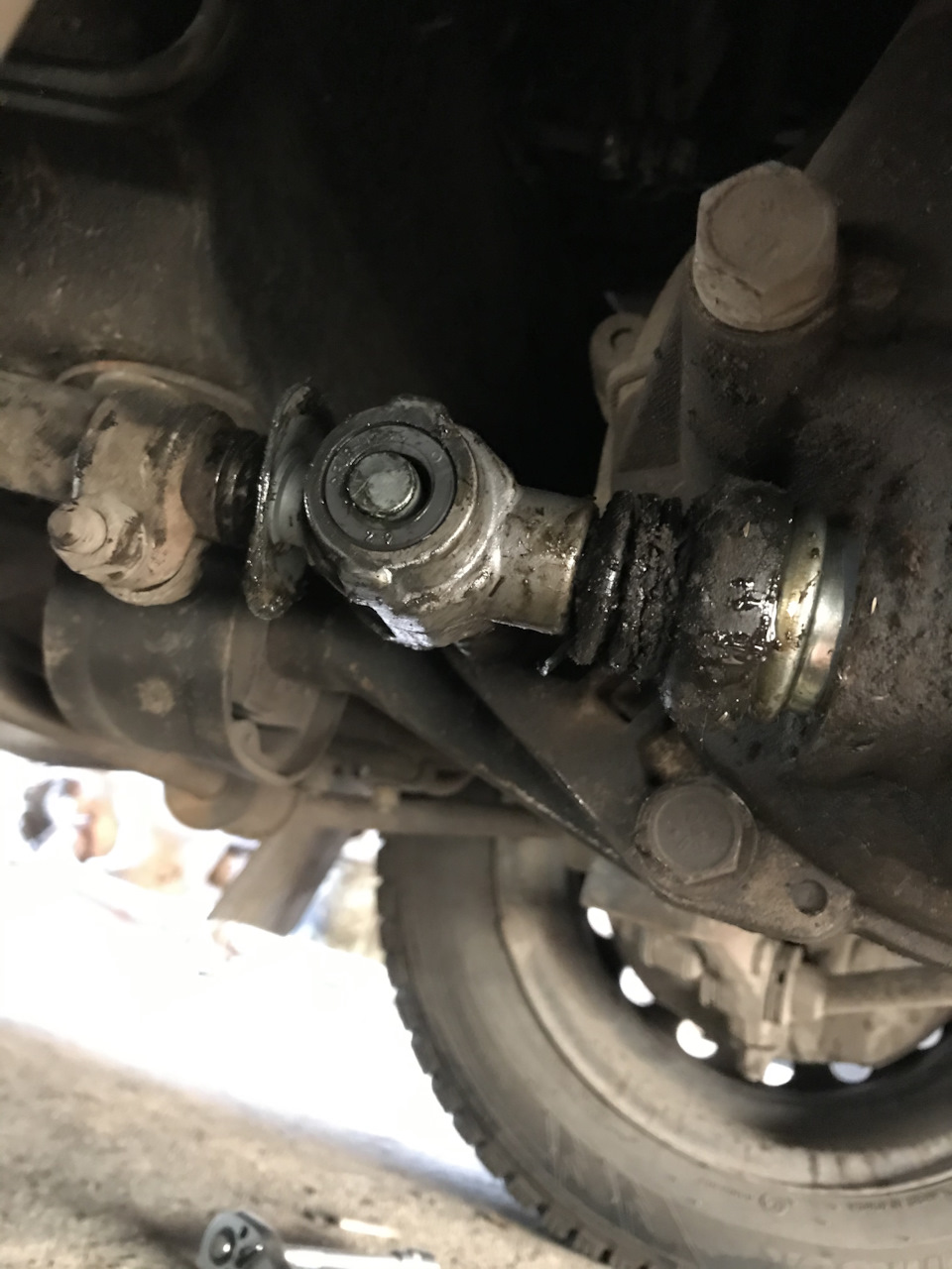 Крышка двигателя, калина — карданчик, лампочки в подсветку — Lada 2114 ...