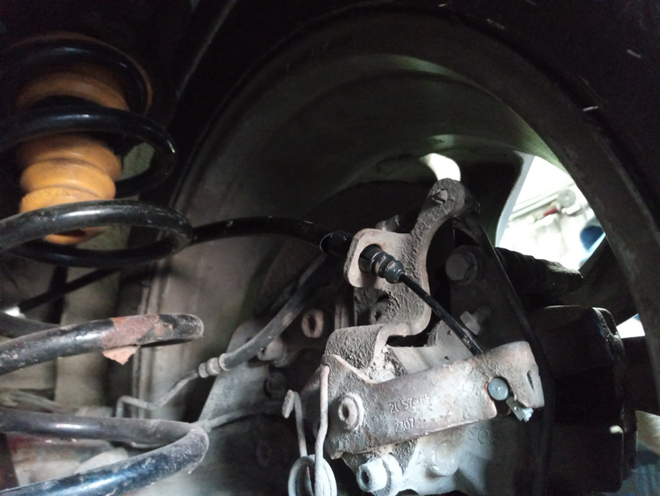 доделки — тросик стояночного тормоза, и т.п. — Citroen Grand C4 Picasso ...