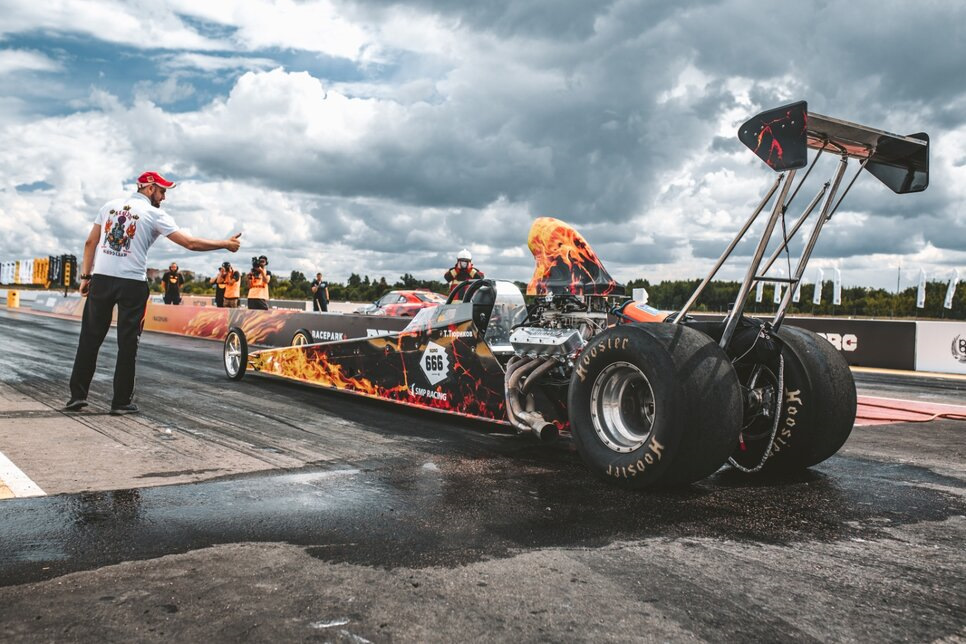 X4 Dragster