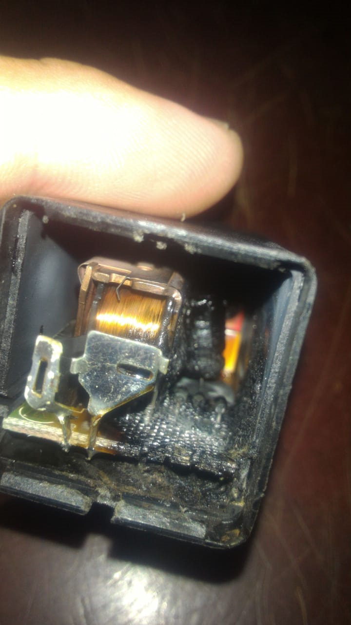 реле eap сгорело. реле свечей накала 5011. реле стартера 2114. сгоревшее реле. релюха.