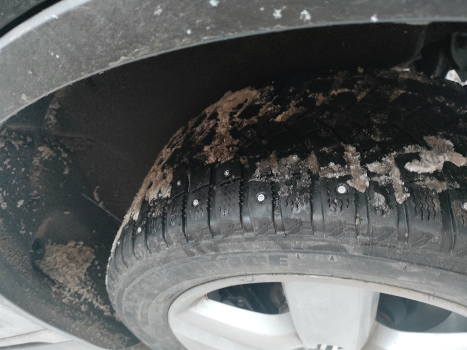 Ошиповка — Volkswagen Touareg (2G), 3 л, 2011 года | шины | DRIVE2