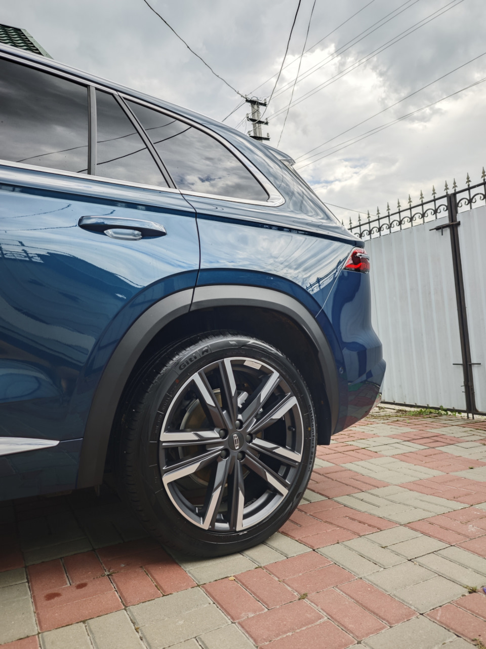 Фото в бортжурнале Geely Monjaro