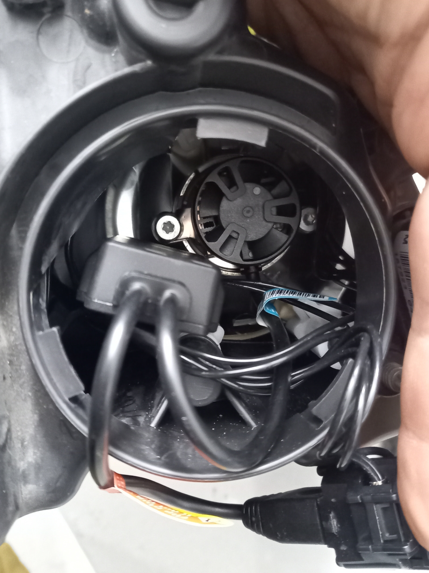 Лед лампы f3 в дальний свет на фольксваген поло — Volkswagen Polo Sedan ...