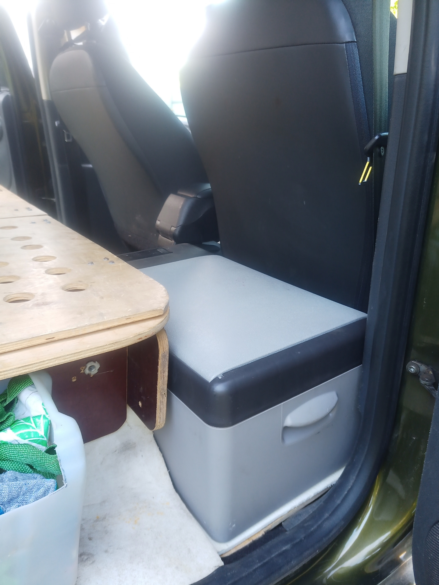 Компрессорный холодильник Альпикул 15 литров в Рено Дастер . — Renault ...