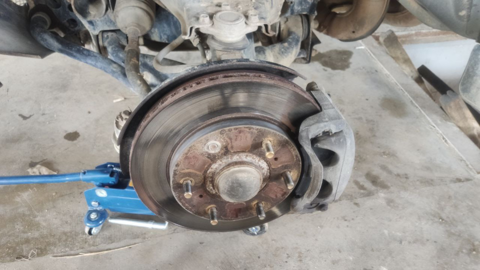 Сломалась шпилька — Mitsubishi Pajero (4G), 3,5 л, 2011 года | поломка ...