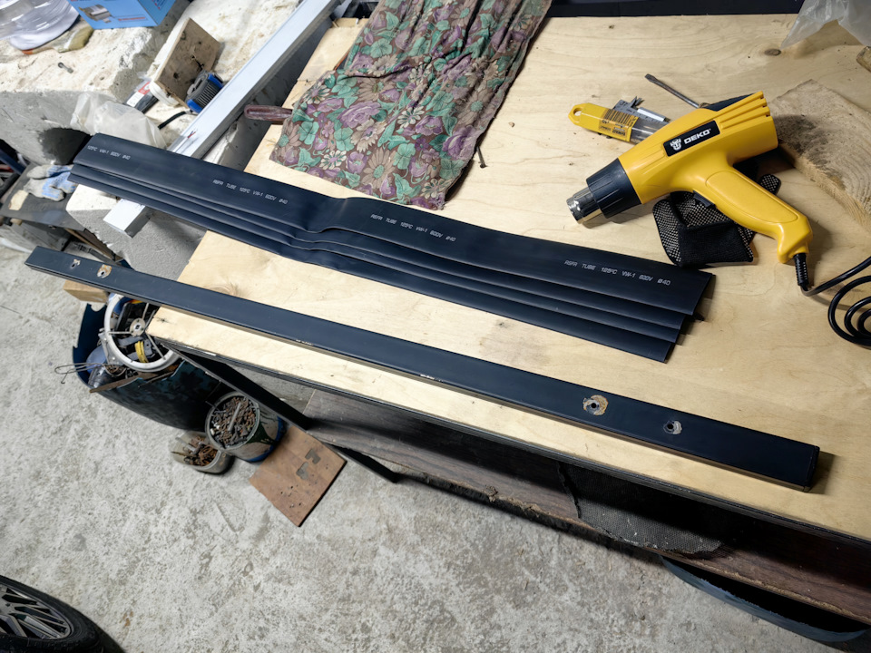 Поперечины краска отлетели и ржавчина пошла — Lada Ларгус, 1,6 л, 2014 ...