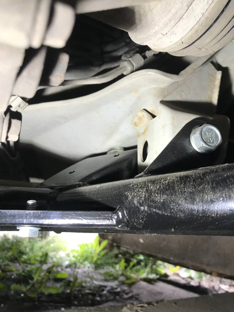 Подрамник на калину кросс — Lada Kalina Cross, 1,6 л, 2015 года ...