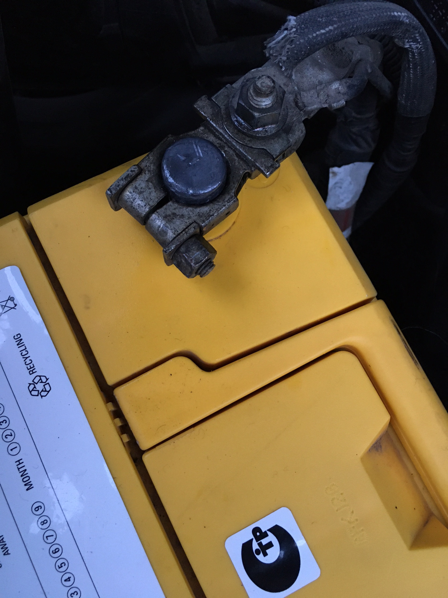 Эксплуатация аккумулятора — Lexus RX (3G), 3,5 л, 2010 года | плановое ...