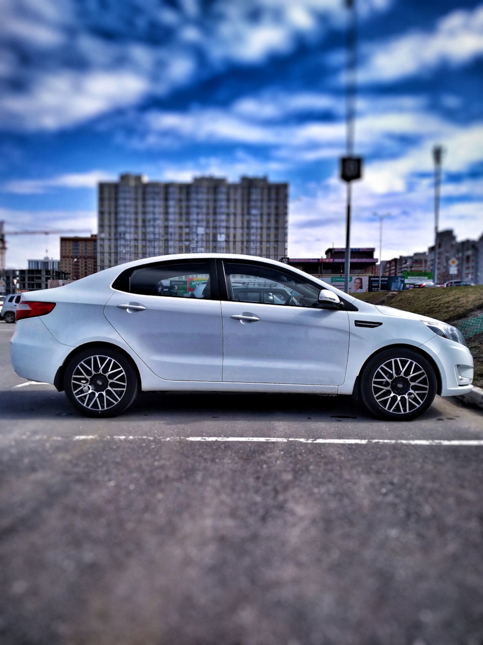 R17 Мгновений весны — KIA Rio (3G), 1,6 л, 2013 года | колёсные диски ...