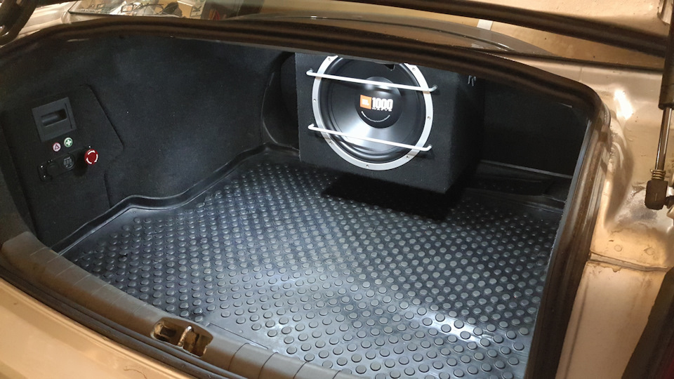 Подвес сабвуфера — Opel Vectra C, 1,8 л, 2007 года | тюнинг | DRIVE2