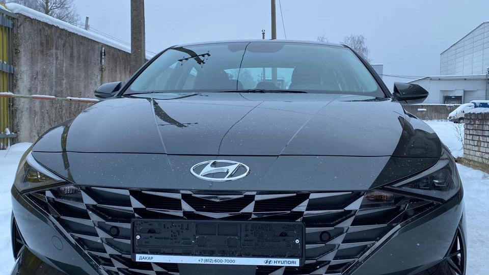 Hyundai Elantra Amazon Gray