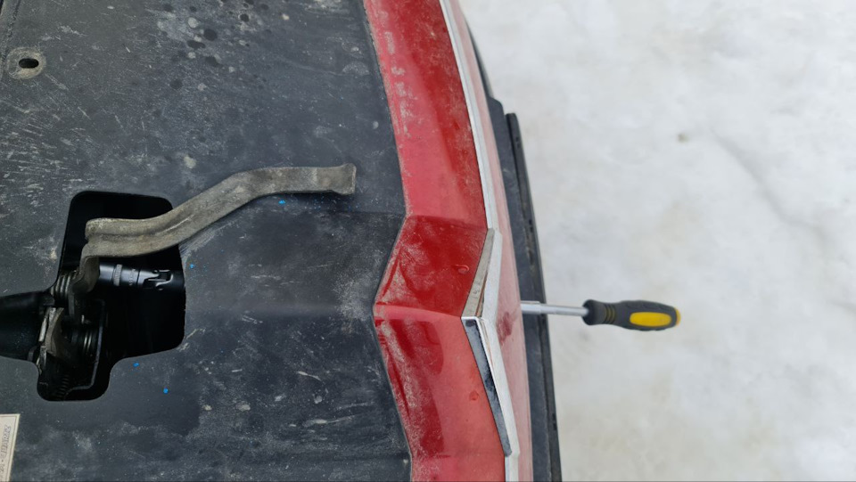 Если не закрывается капот на Citroen C4 — Citroen C4 (1G), 1,6 л, 2009 ...