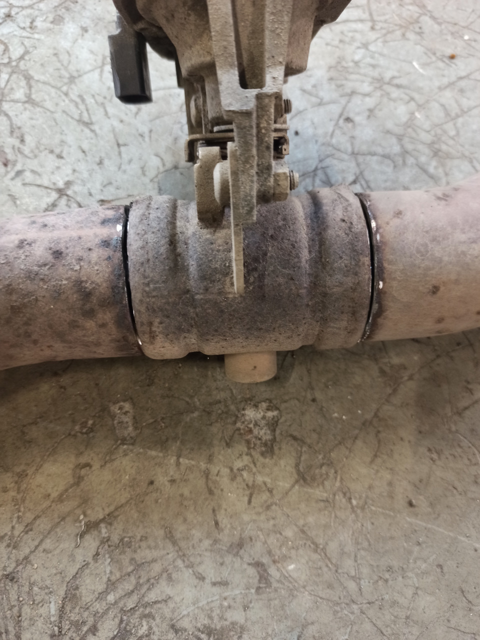 Это "жжжжж" не с проста… Заслонка в выхлопной трубе. — DRIVE2