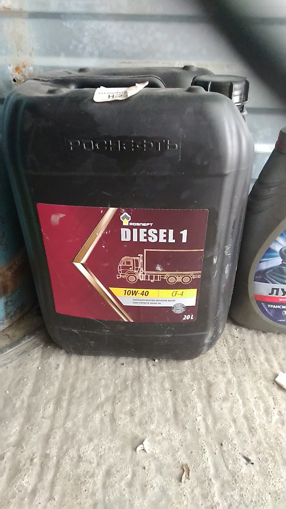 Залил отечественное! Брал в прошлом году с запасом. — Hyundai Terracan