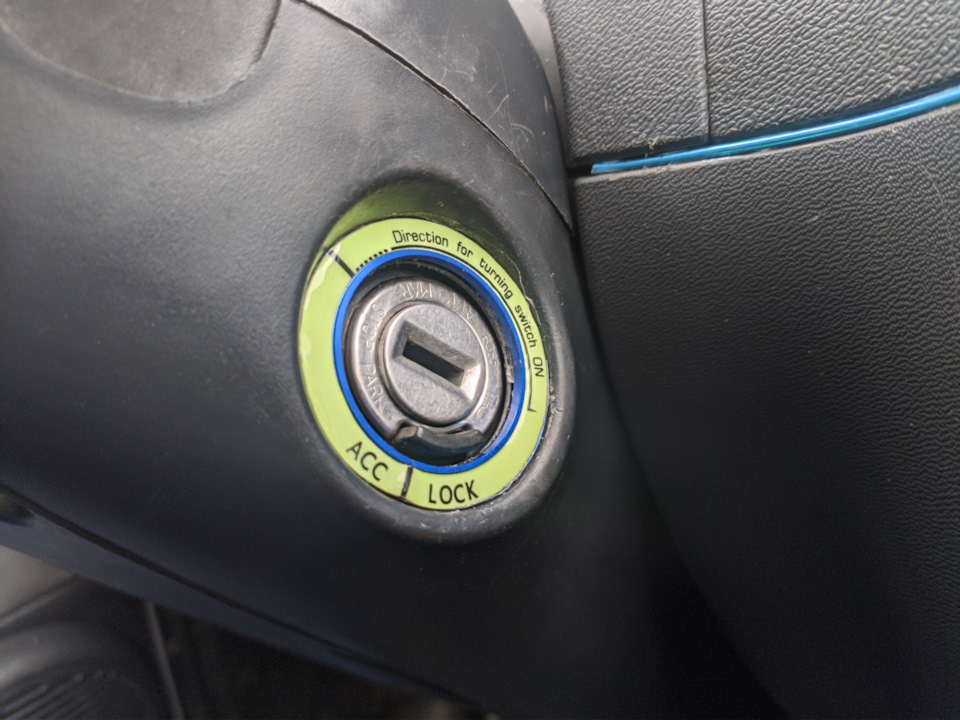 Светящееся колечко на замок зажигания — FIAT Albea, 1,4 л, 2008 года ...