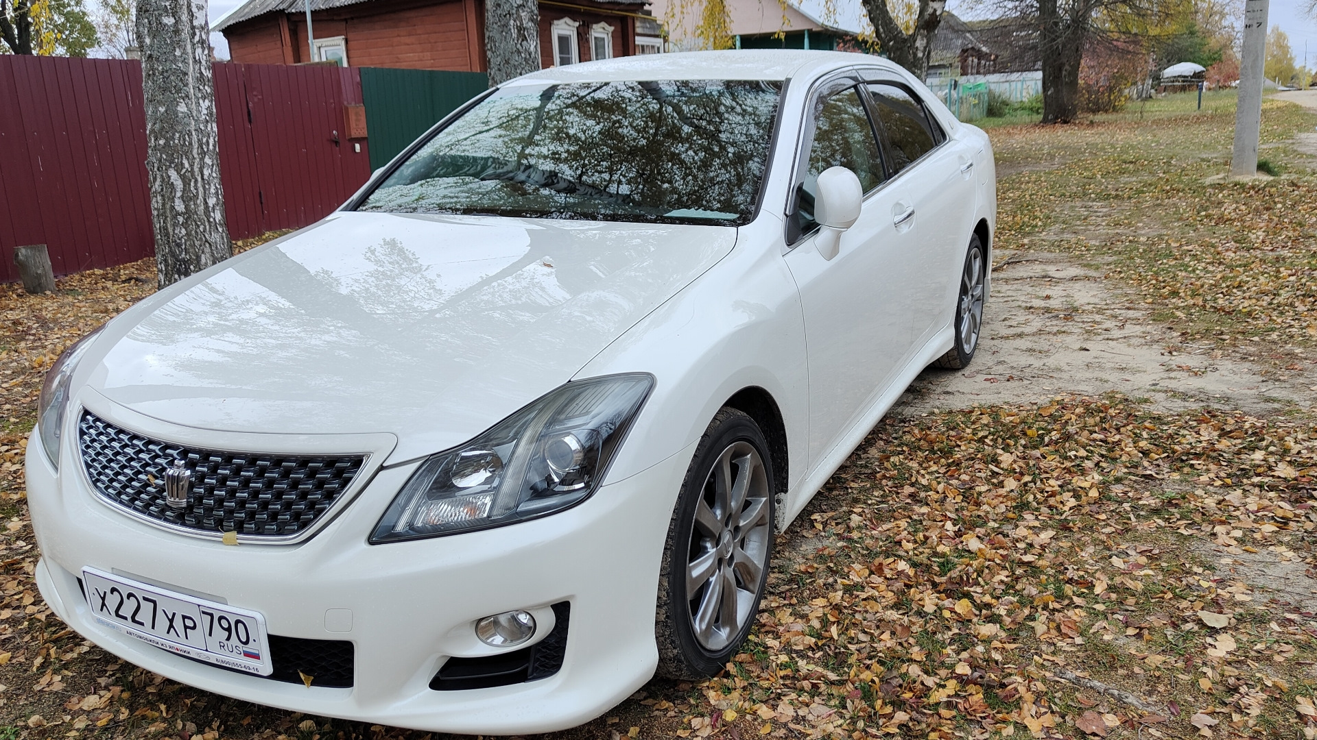 Toyota Crown (S200) 2.5 бензиновый 2008 | Athlete Белый лайнер на DRIVE2