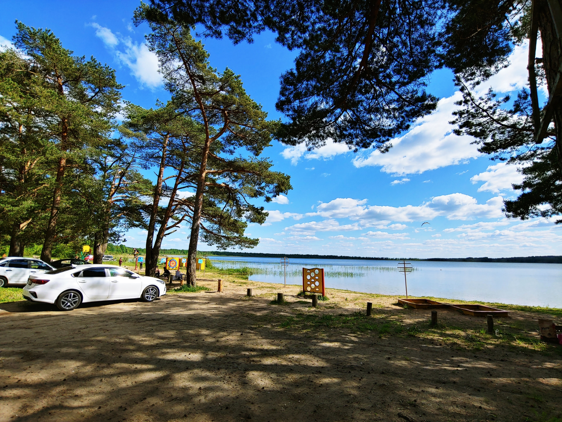 Lake drive. Гороховое озеро село Адык. Фото детский санаторий гороховое озеро.