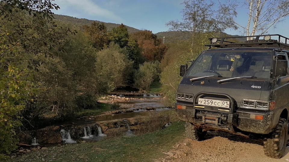 mitsubishi delica 4x4 off road