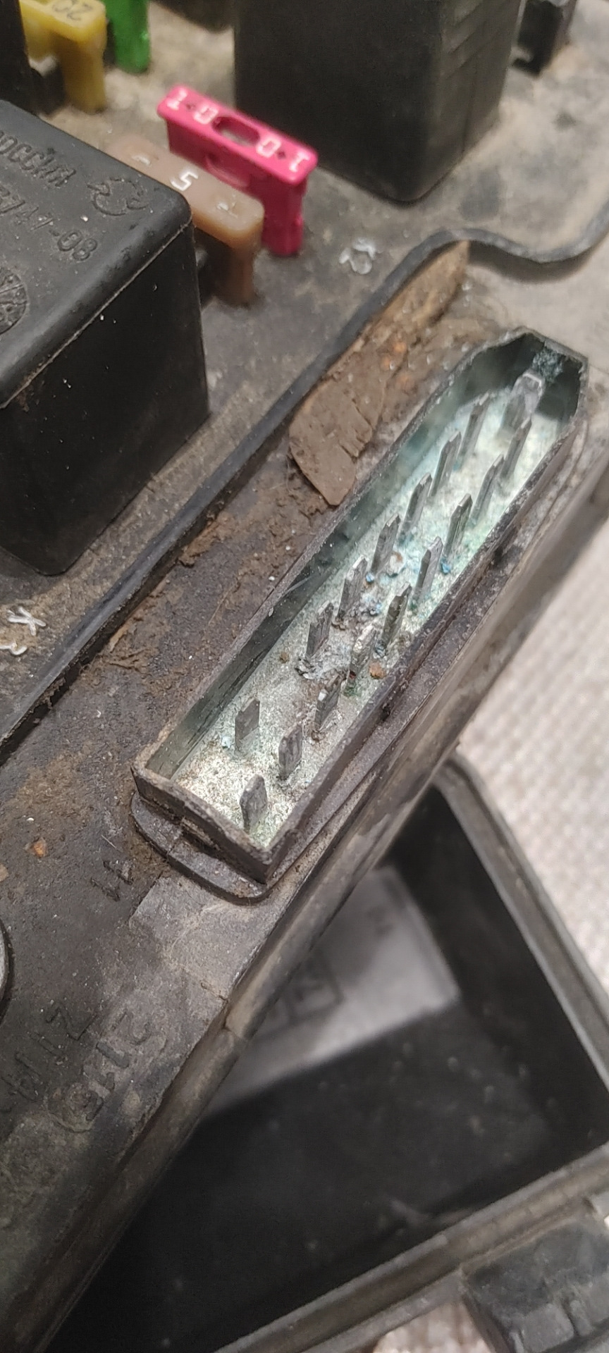 Замена монтажного блока — Lada 2114, 1,6 л, 2010 года | поломка | DRIVE2