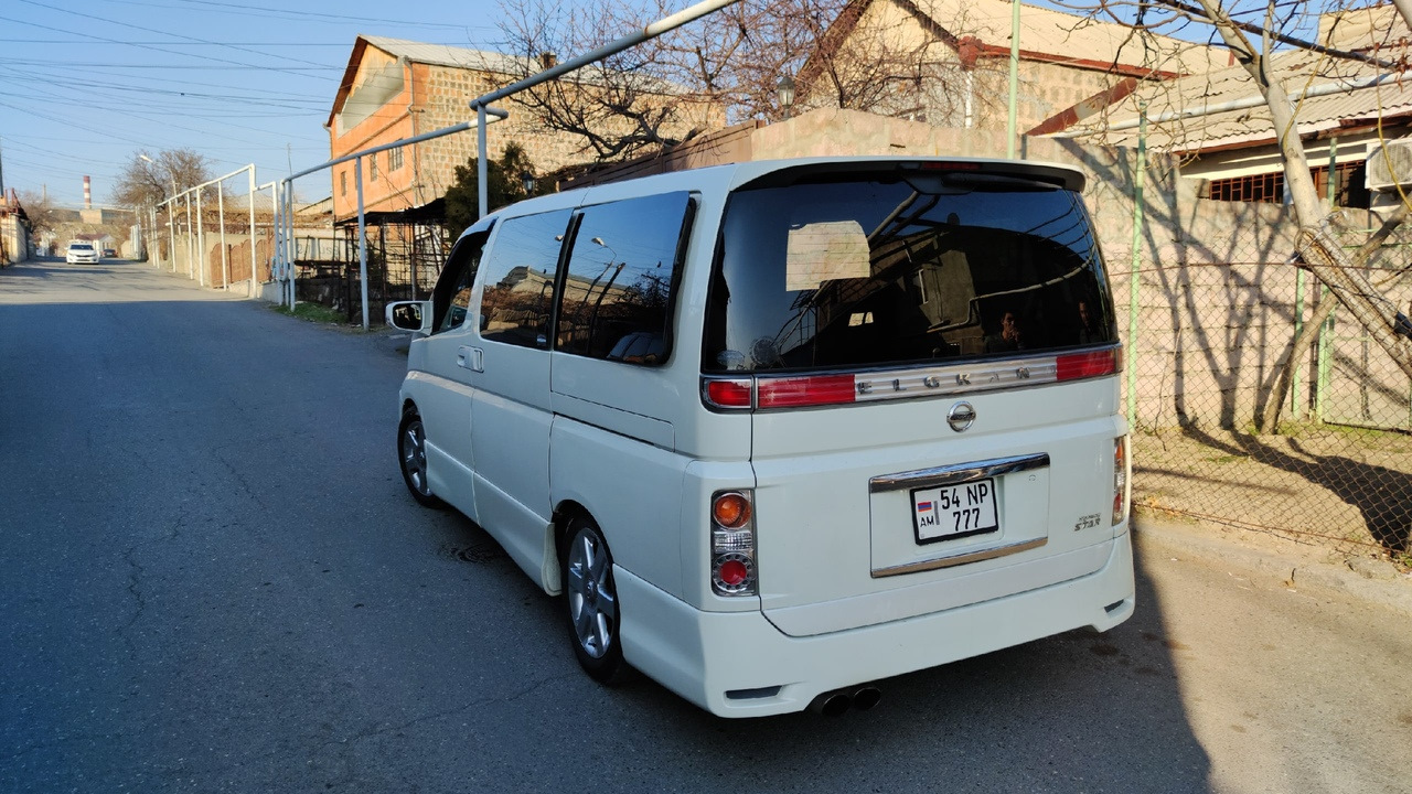 Nissan Elgrand (E51) 3.5 бензиновый 2007 | Холодильник на DRIVE2