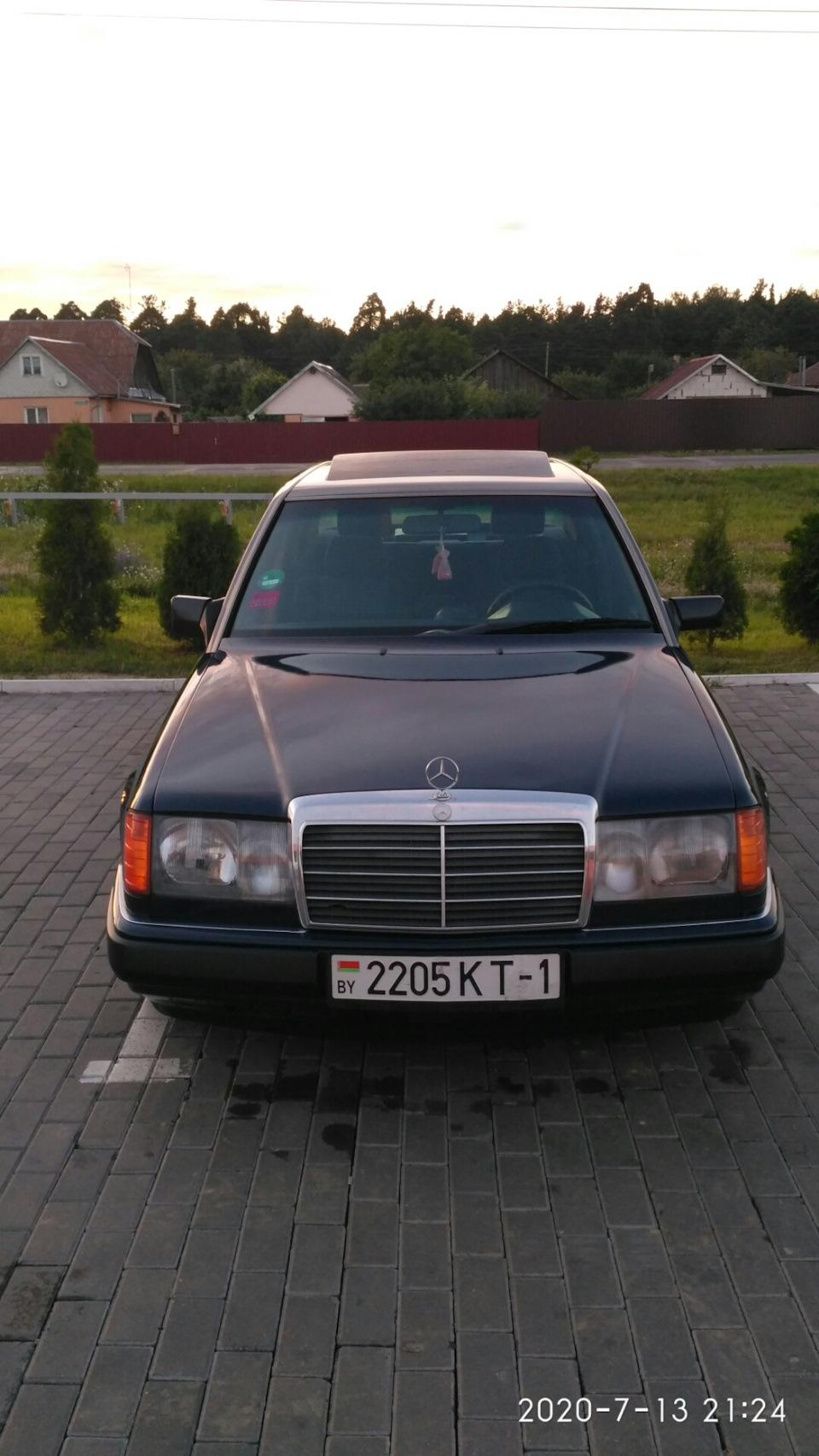 W124_220E.video — Mercedes-Benz E-class (W124), 2,2 л, 1992 года | видео |  DRIVE2