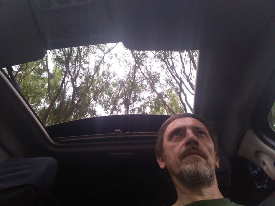 Вчера два часа ехал в пробке и люк выручил — Renault Grand Scenic III ...