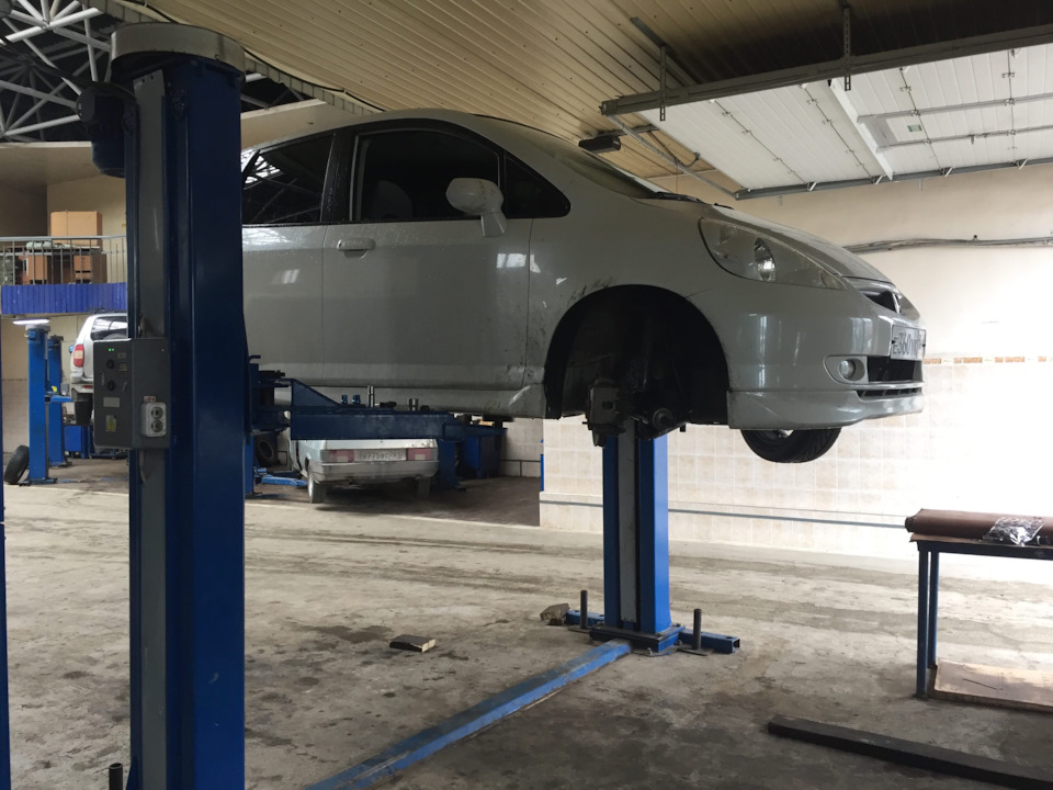 Замена пыльника наружней гранаты. — Honda Fit (1G), 1,3 л, 2002 года ...