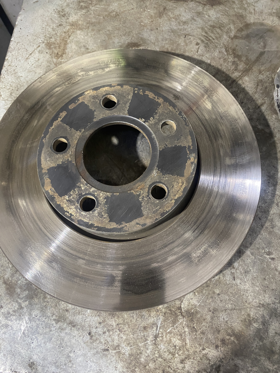 Вибрация руля при торможении — Ford Focus II Hatchback, 1,8 л, 2011 ...