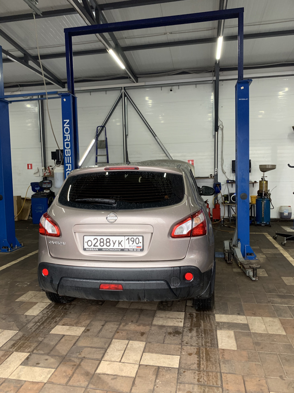 Масла, фильтра, жижи. — Nissan Qashqai (1G), 1,6 л, 2012 года ...