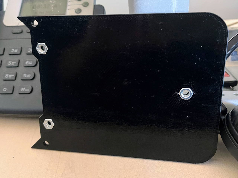 Подставка-держатель под номерной знак — Mazda CX-4, 2 л, 2023 года