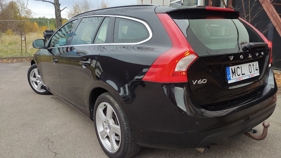 Volvo V60 (1G) 2.0 дизельный 2012 | на DRIVE2