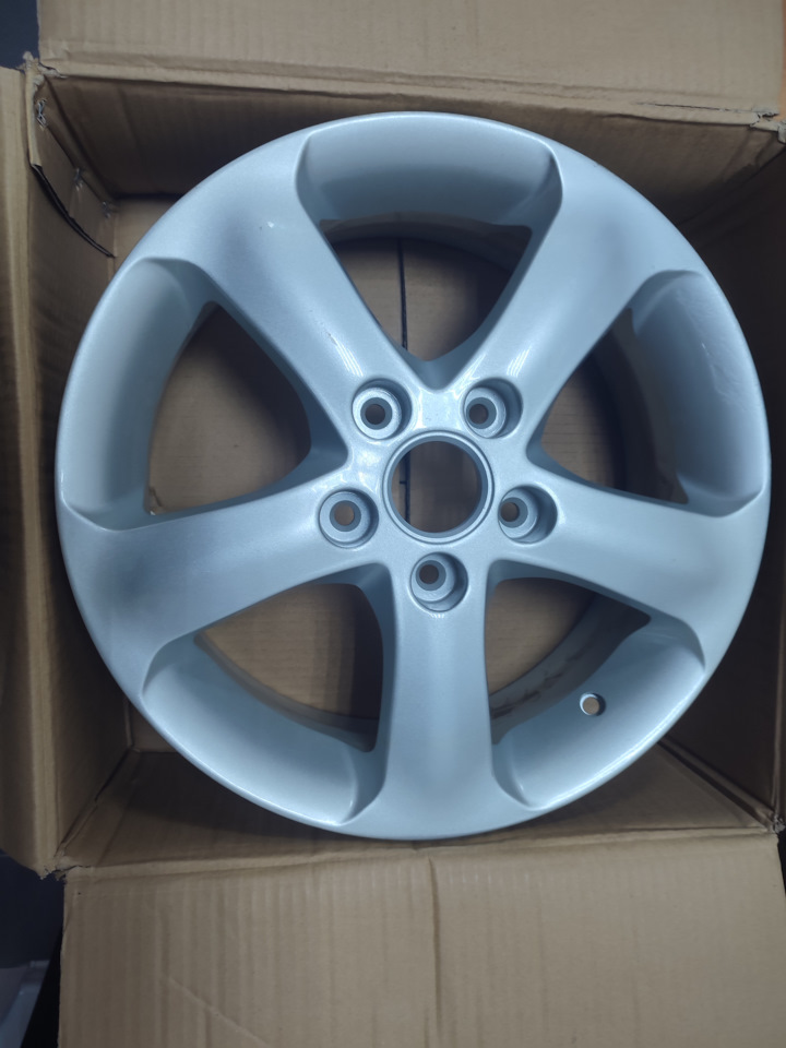 Литые диски Replay 6Jx16 ET54 5x114,3 на Hyundai Elantra (4G). Б/у | 3 ...