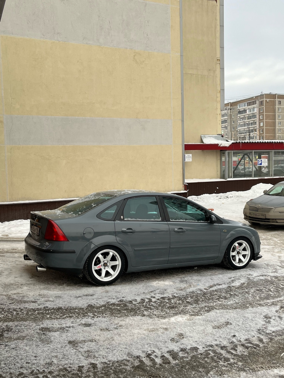 Вот и уехала машина. Новая тоже в этой записи. — Ford Focus II Sedan, 2 л,  2005 года | продажа машины | DRIVE2