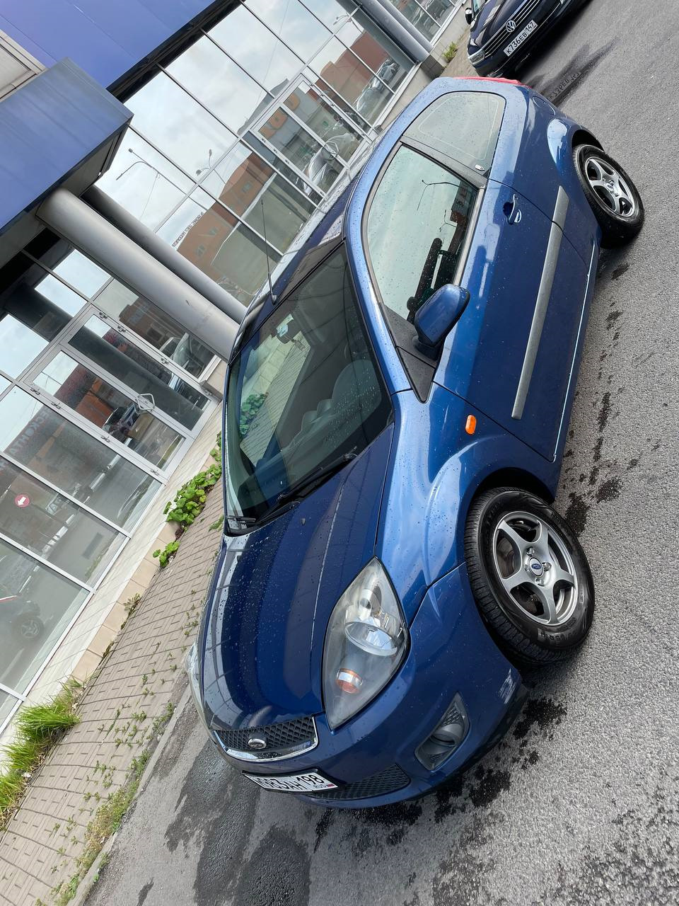 Диски, черная крыша, тонировка. — Ford Fiesta (Mk V), 1,6 л, 2007 года |  стайлинг | DRIVE2